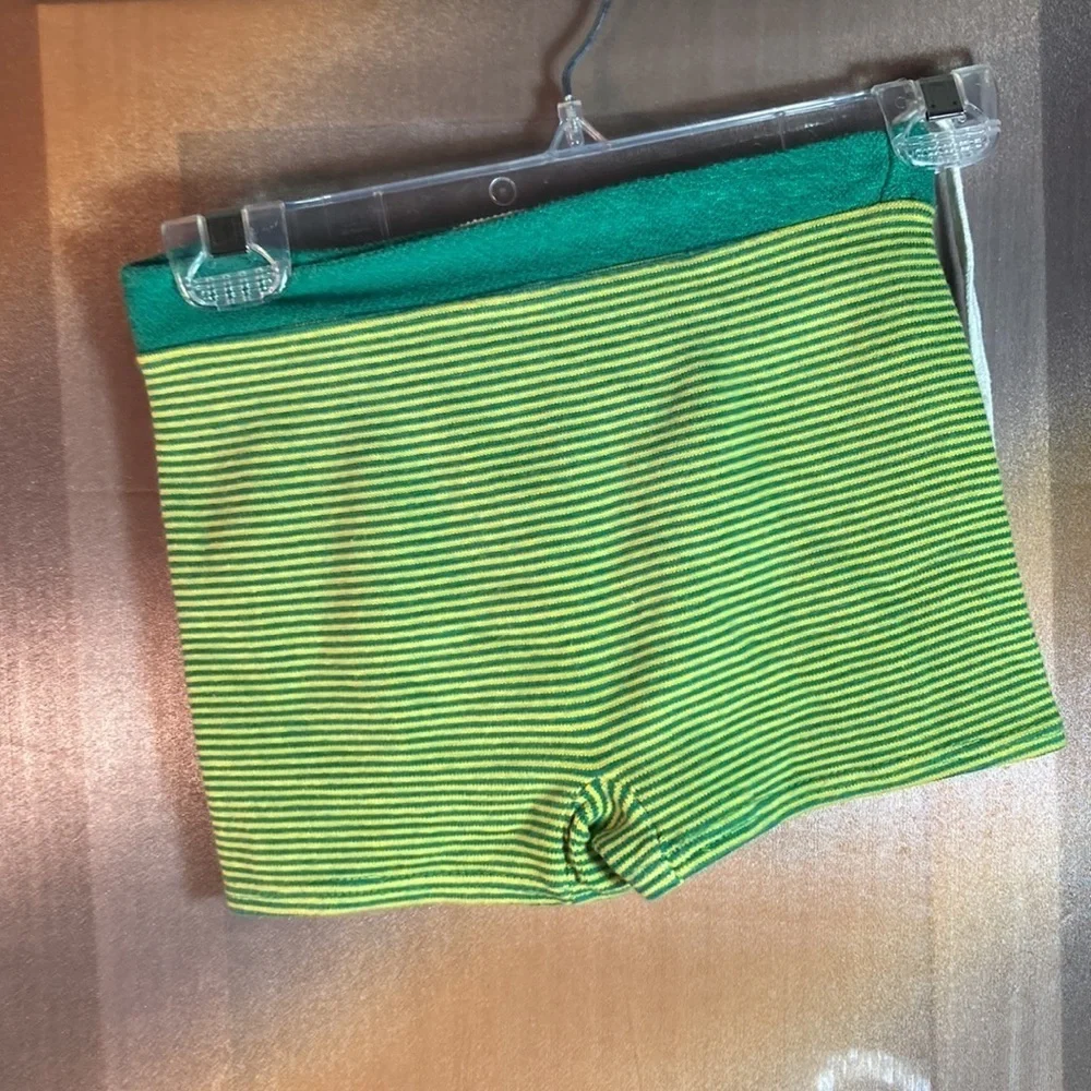 1970’s boys yellow and green swim trunks. 9” length. 21” waist.‎ 2” inseam  120